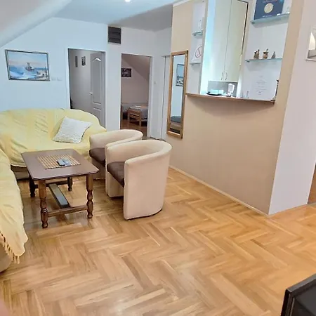 Apartment Ana