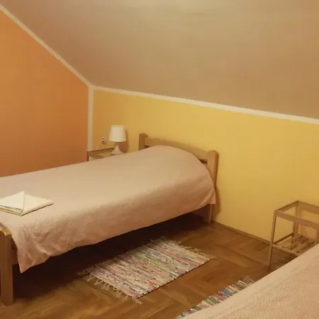 Ana Apartment *
