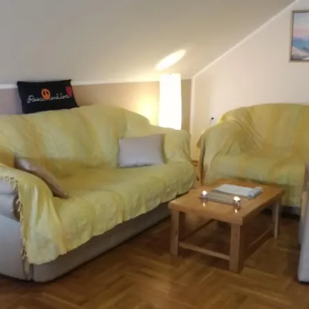 Apartment Ana *